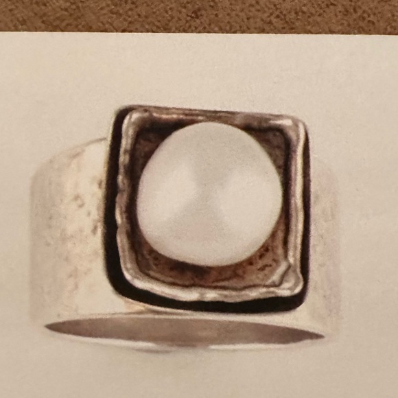 Silpada Sterling Silver and Freshwater Pear ring - Picture 6 of 6